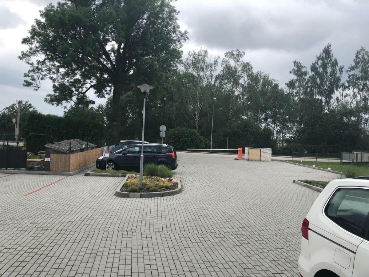 Apartman Na Lukach - Kopretina Тршебонь Экстерьер фото