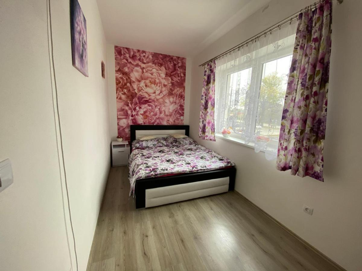 Apartman Na Lukach - Kopretina Тршебонь Экстерьер фото
